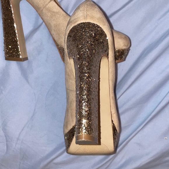 Elle Cream Beige Suede Pump Angle Glitter Heel - Picture 2 of 5